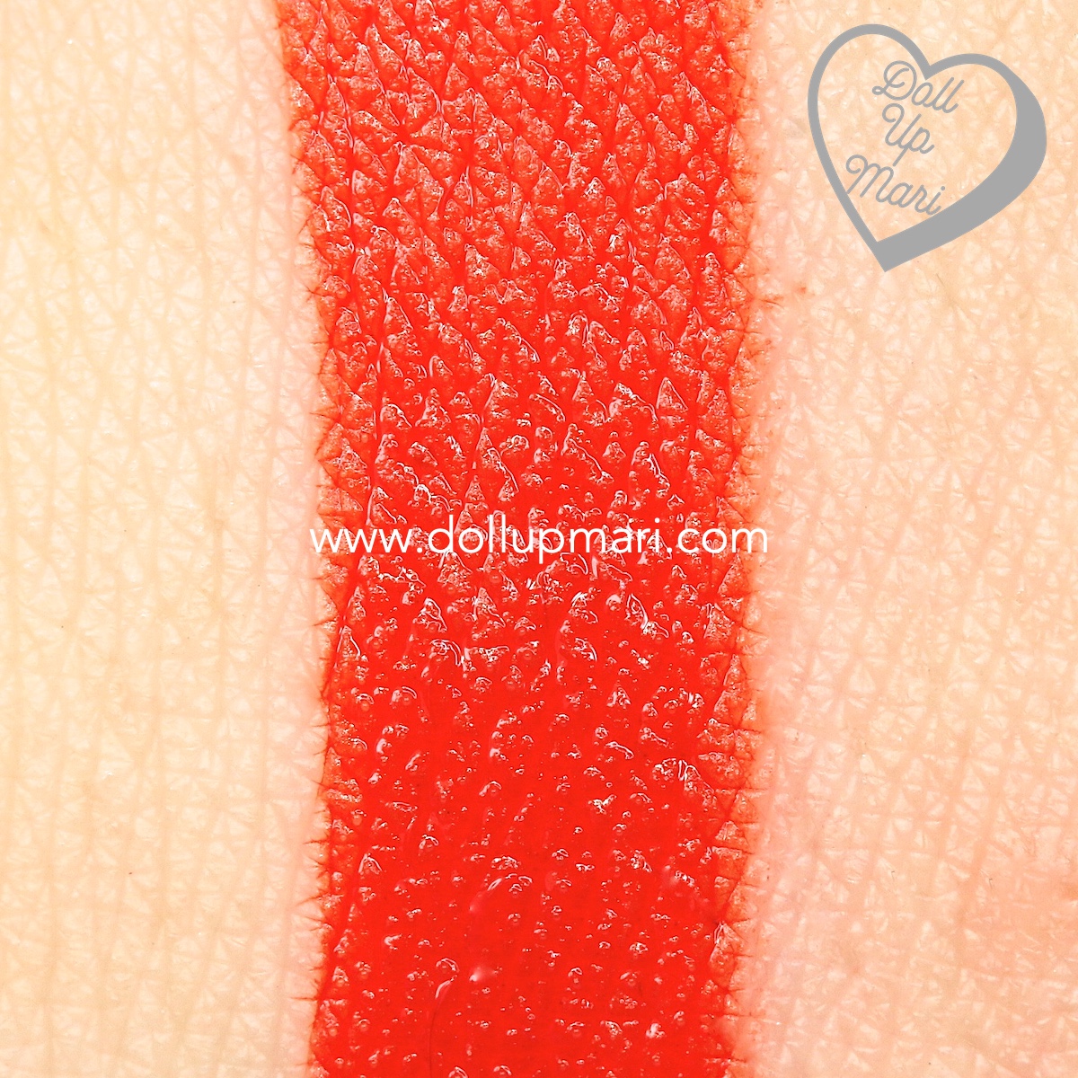 Swatch of 290 Standout shade of Maybelline Superstay Matte Ink Liquid Lipstick Rogue Reds