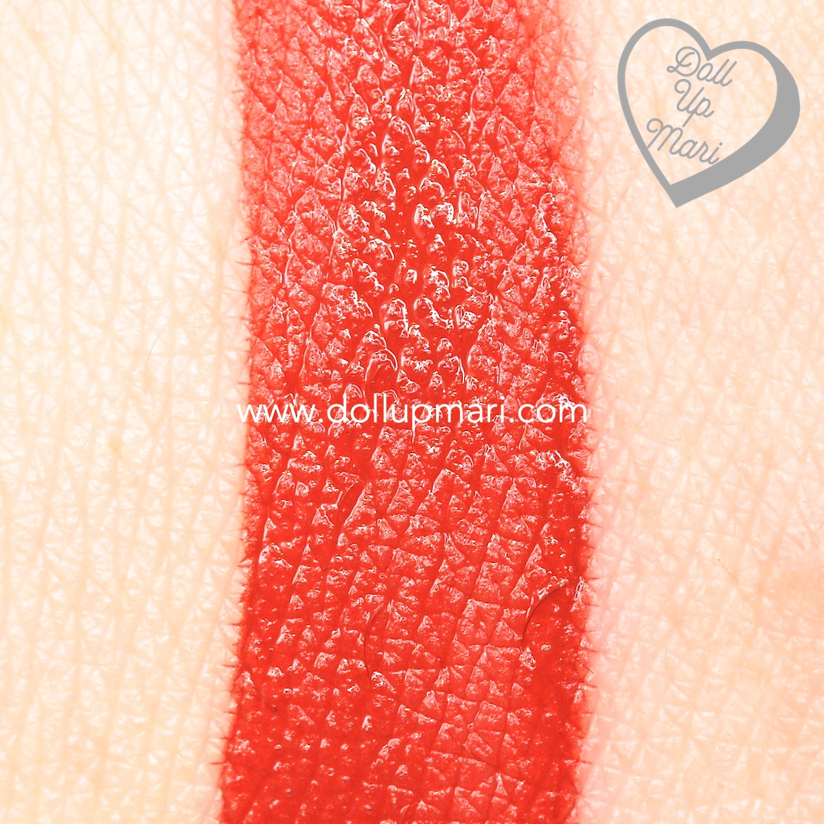 swatch of 305 Unconventional shade of Maybelline Superstay Matte Ink Liquid Lipstick Rogue Reds collection