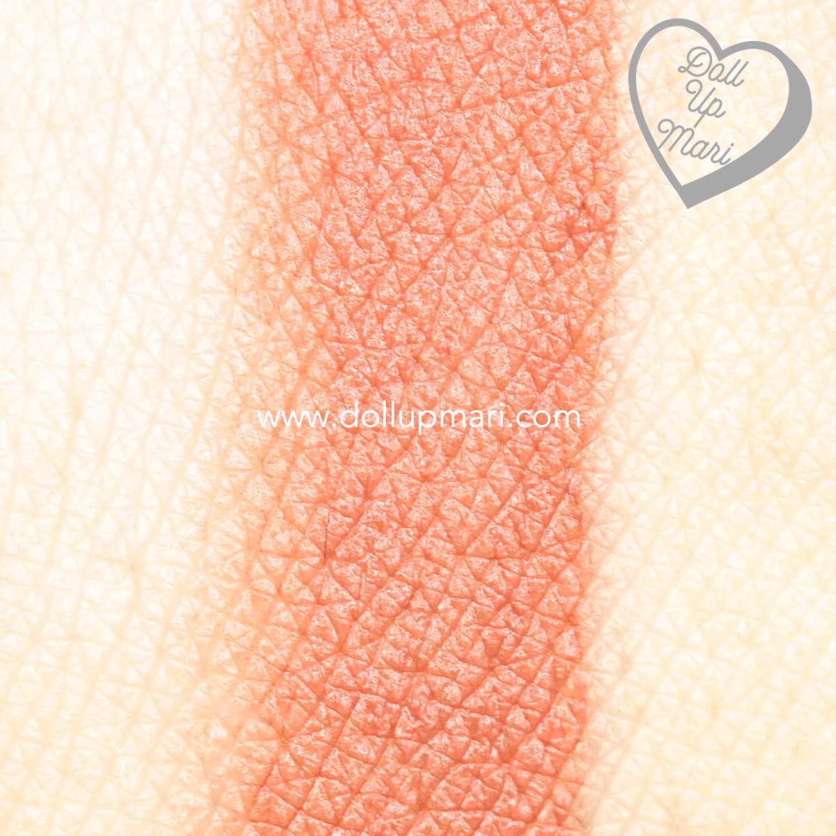 Swatch of Au Naturale shade of AVON Perfectly Matte Lipstick 