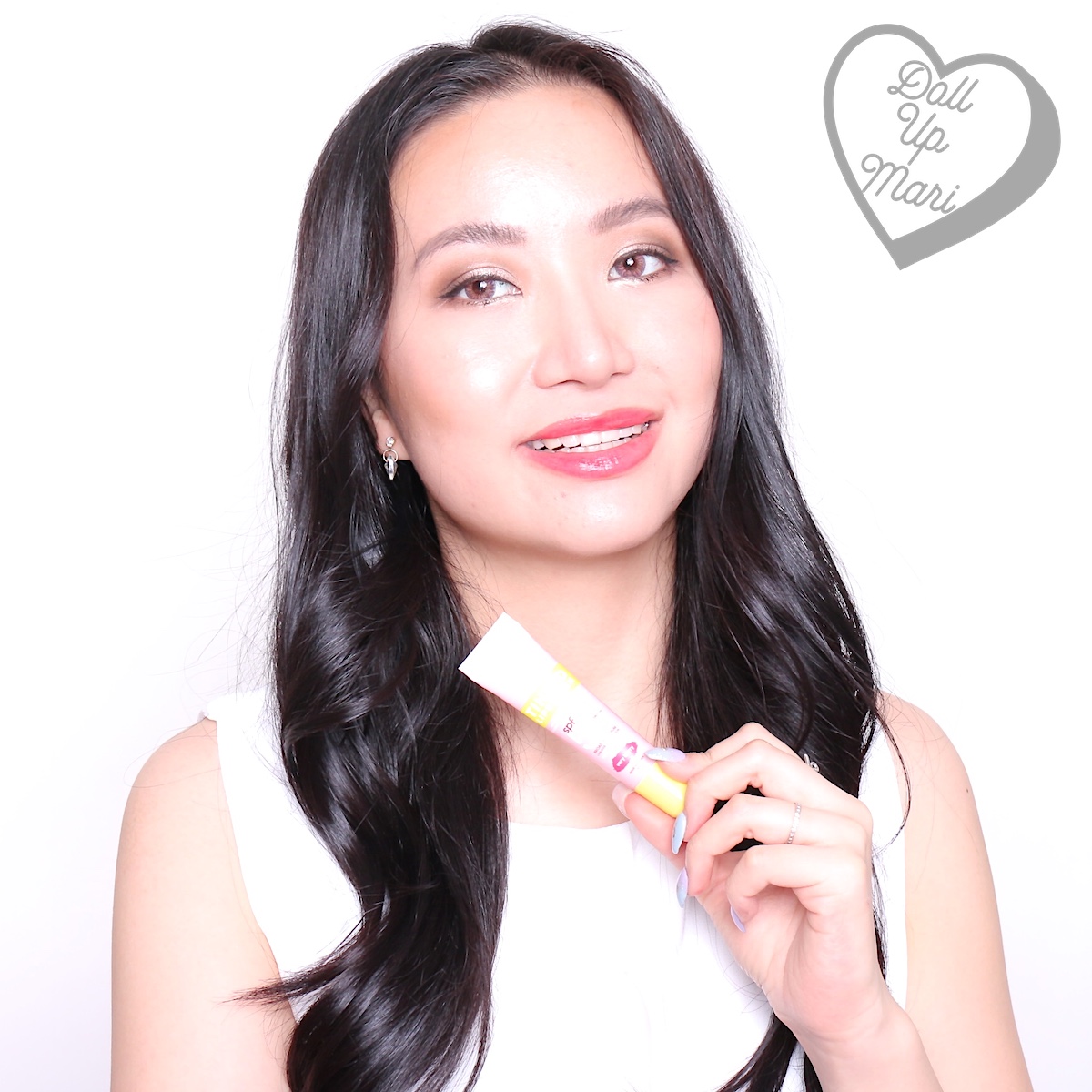 dollupmari wearing Very Berry shade of Fresh Sunglow by Mae Layug and Rei Germar Tinted Lipscreen SPF50PA+++