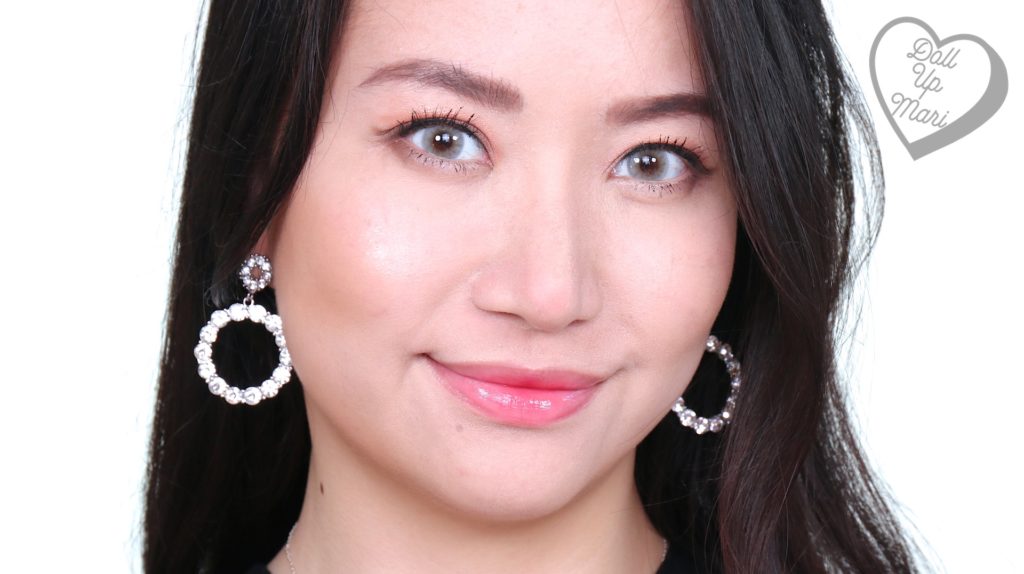 Zoom of dollupmari wearing Olens Russian Smoky Contact Lens (Gray)